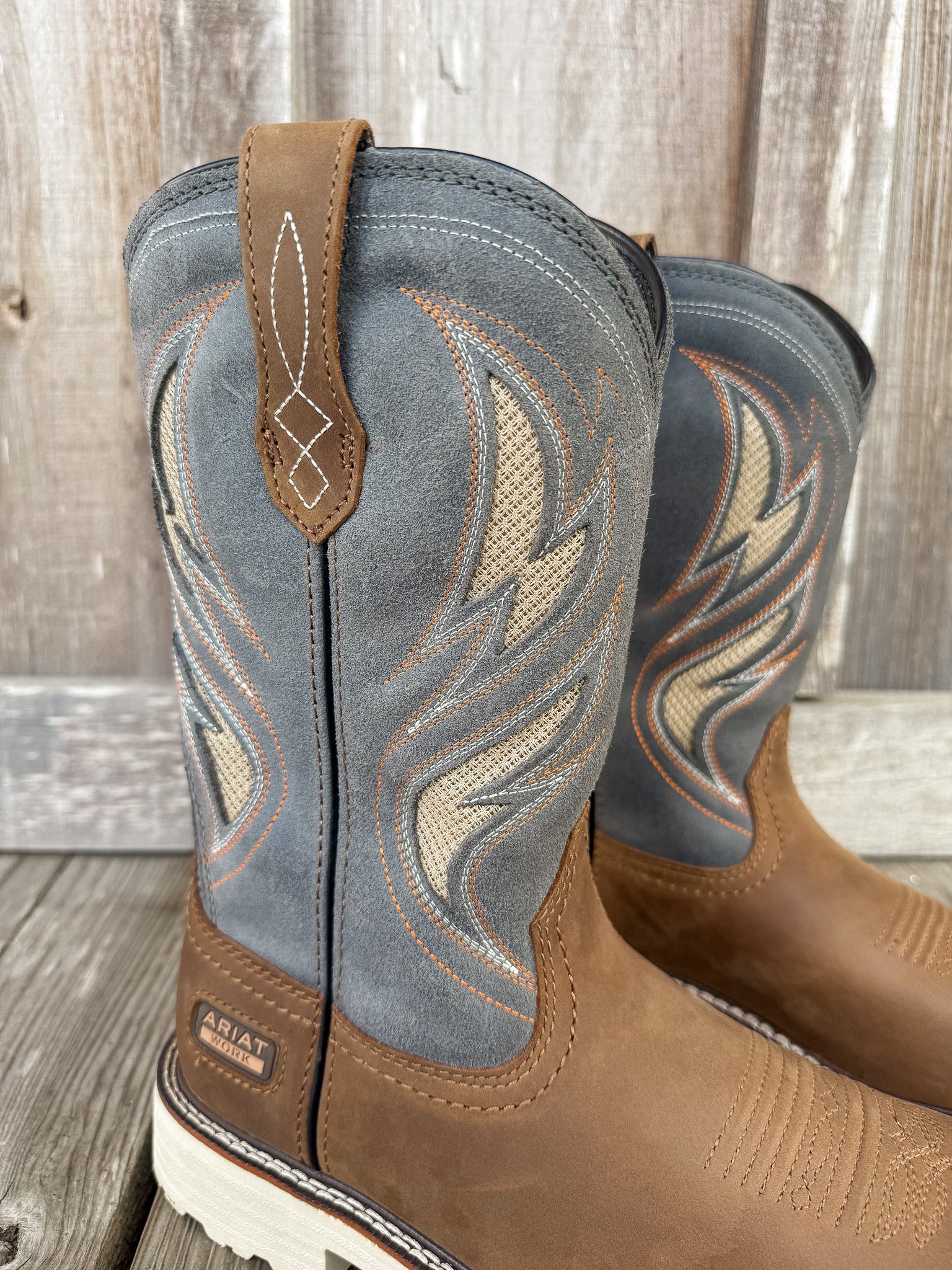 10061285 | Activator VentTEK Square Toe Work Boots