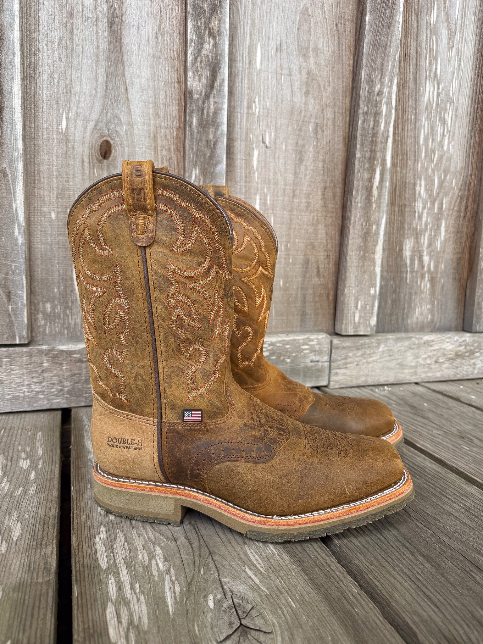 DH3567 | Dwight Square Steel Toe Work Boots