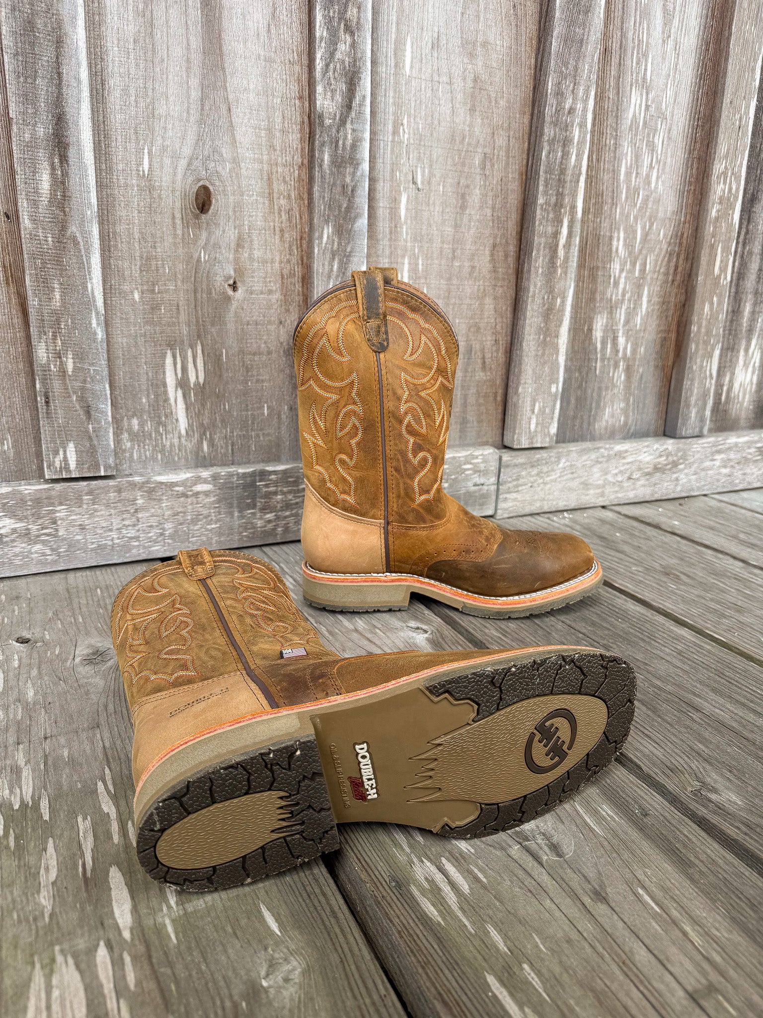 DH3567 | Dwight Square Steel Toe Work Boots