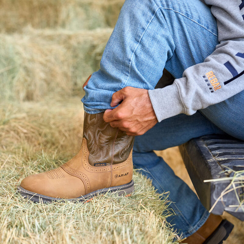 10001188 | WorkHog Round Toe Work Boots