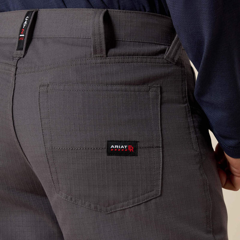 10043153 | FR M4 Relaxed Crossfire Straight Pant in Iron Grey