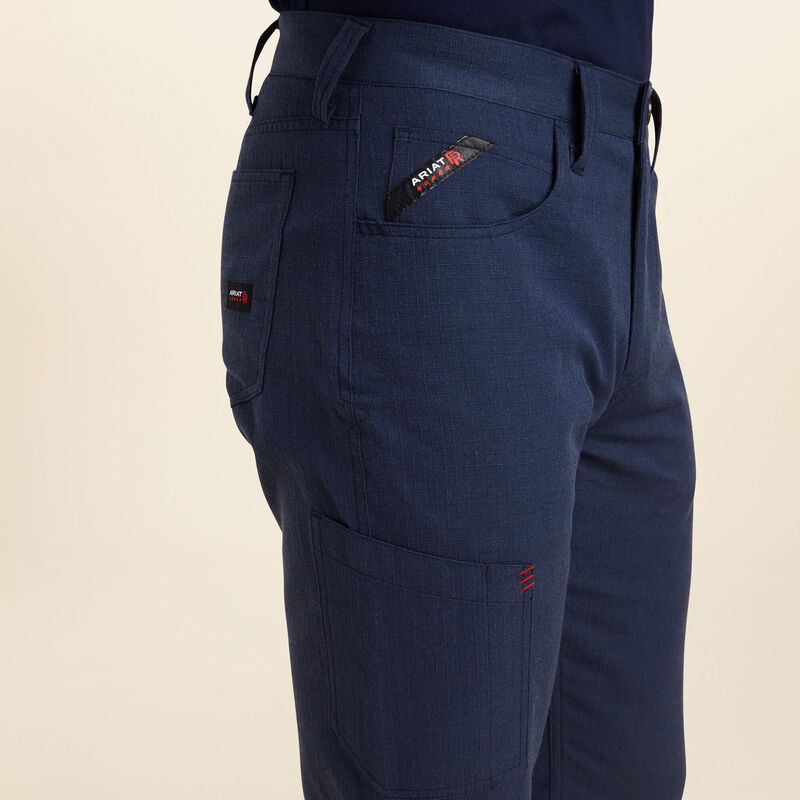 10043154 | FR M4 Relaxed Crossfire Straight Pant in Navy