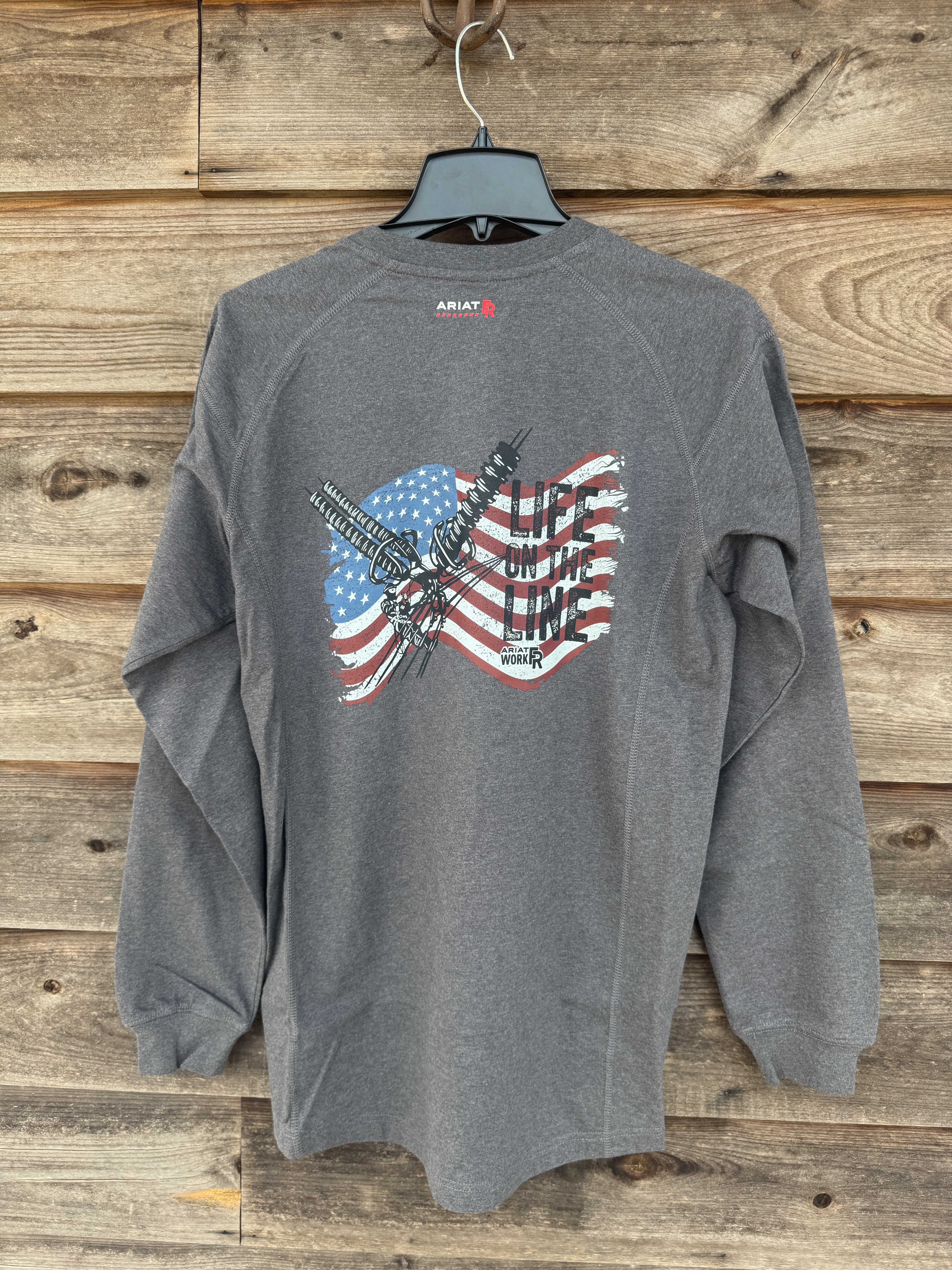 10062314 | FR Air Lineman T-Shirt in Charcoal