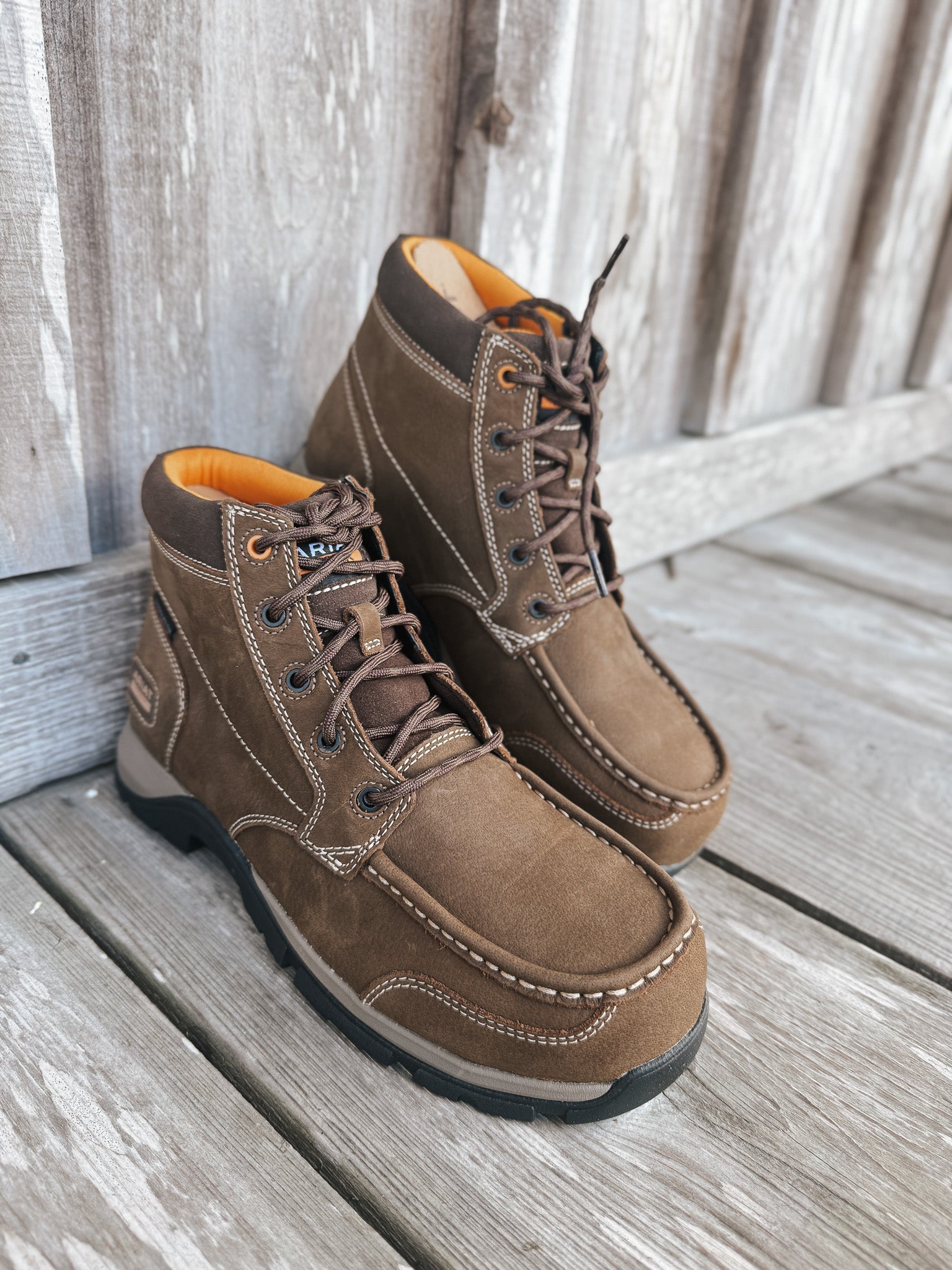 10073366 | Edge Chukka 6" Composite Toe Work Boot