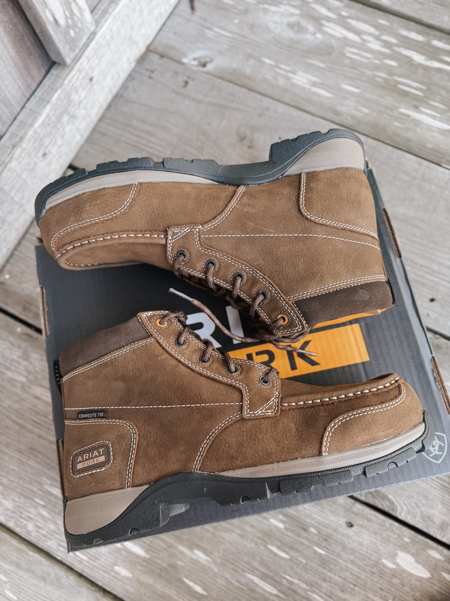 10073366 | Edge Chukka 6" Composite Toe Work Boot