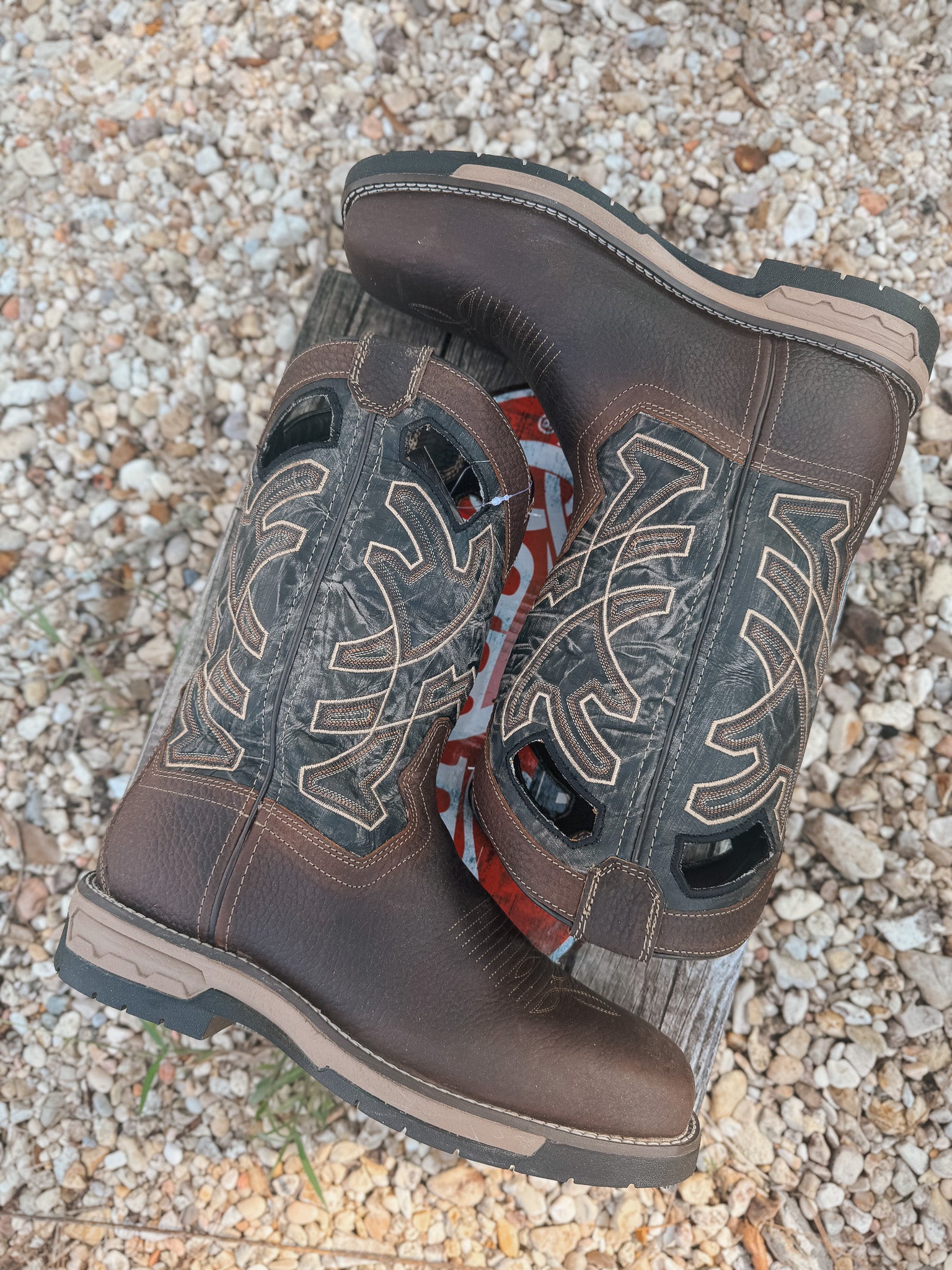 6910 | Laredo Nazca Square Steel Toe Work Boots