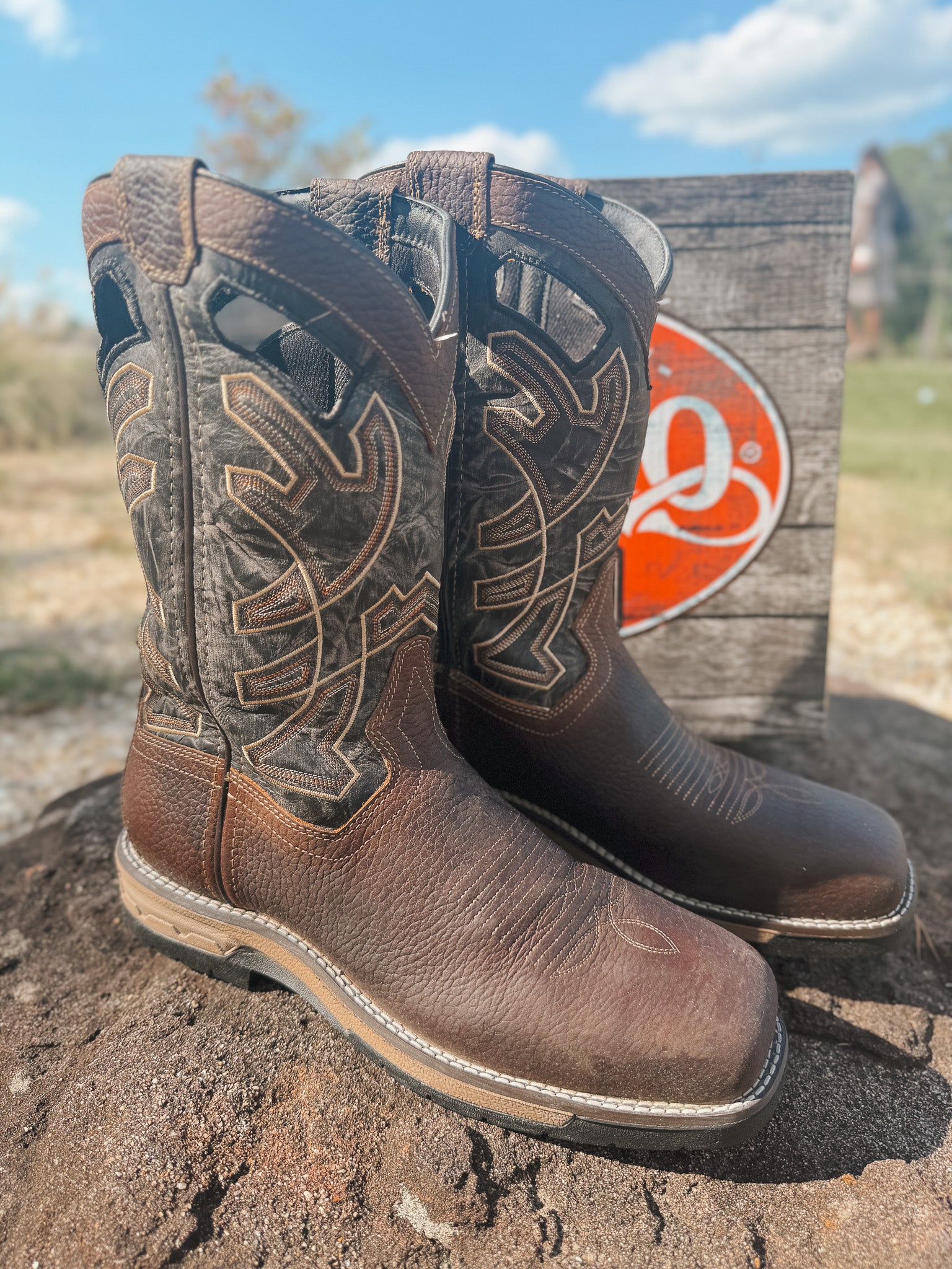 6910 | Laredo Nazca Square Steel Toe Work Boots