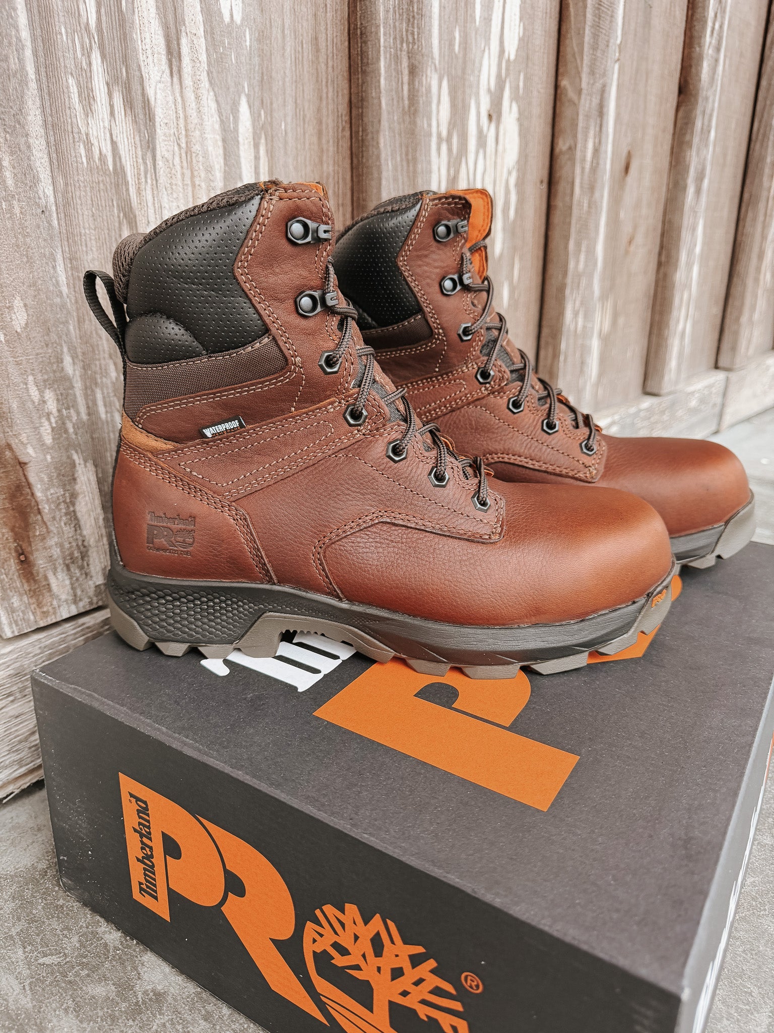 A5U4Y | TiTAN™ EV 8" Composite Toe Waterproof Work Boot