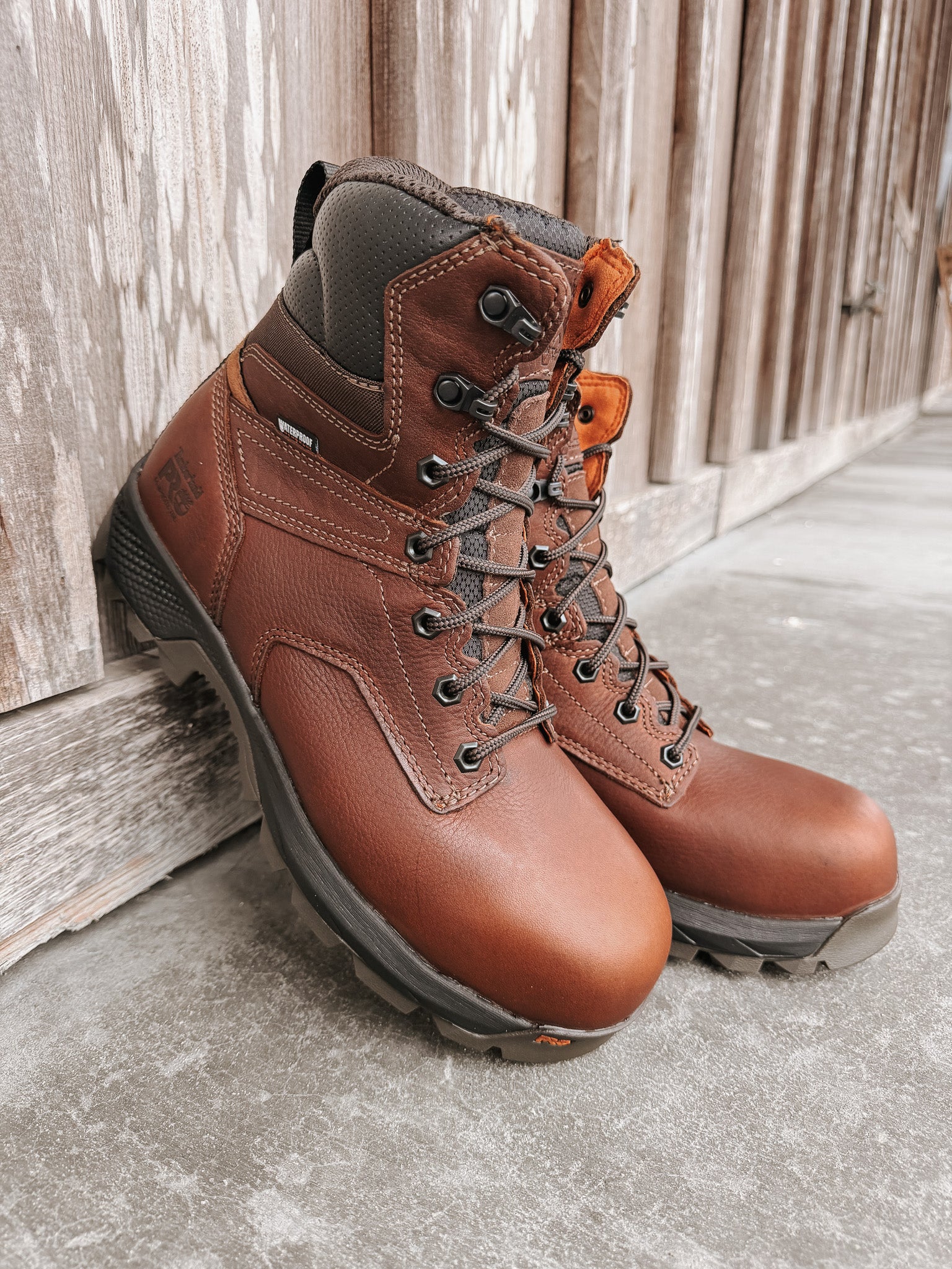 A5U4Y | TiTAN™ EV 8" Composite Toe Waterproof Work Boot