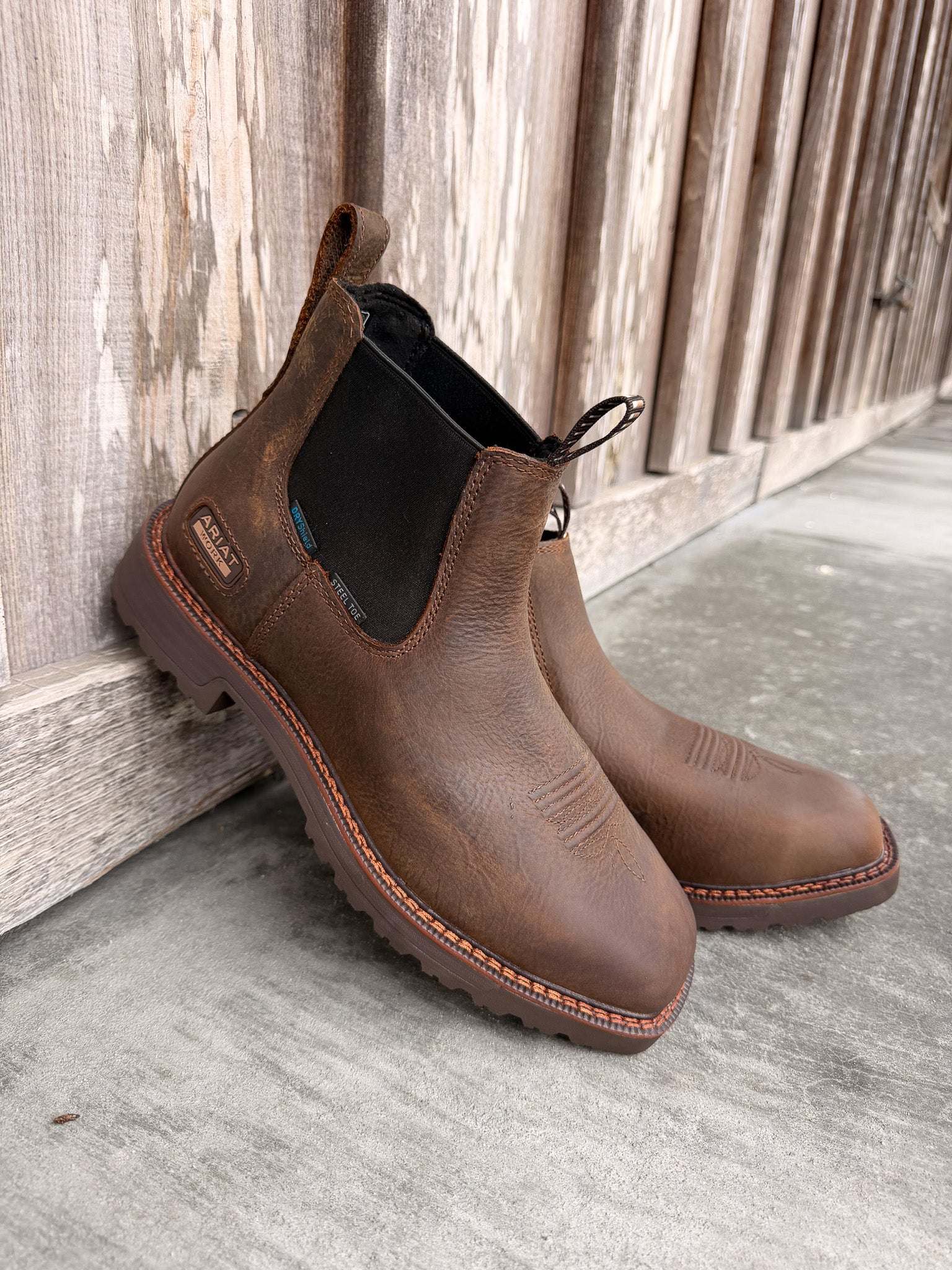 10074284 | Activator Chelsea Waterproof Wide Square Toe Steel Toe Work Boot