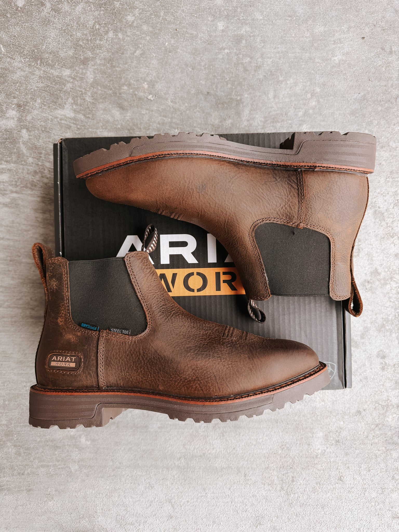 10074284 | Activator Chelsea Waterproof Wide Square Toe Steel Toe Work Boot