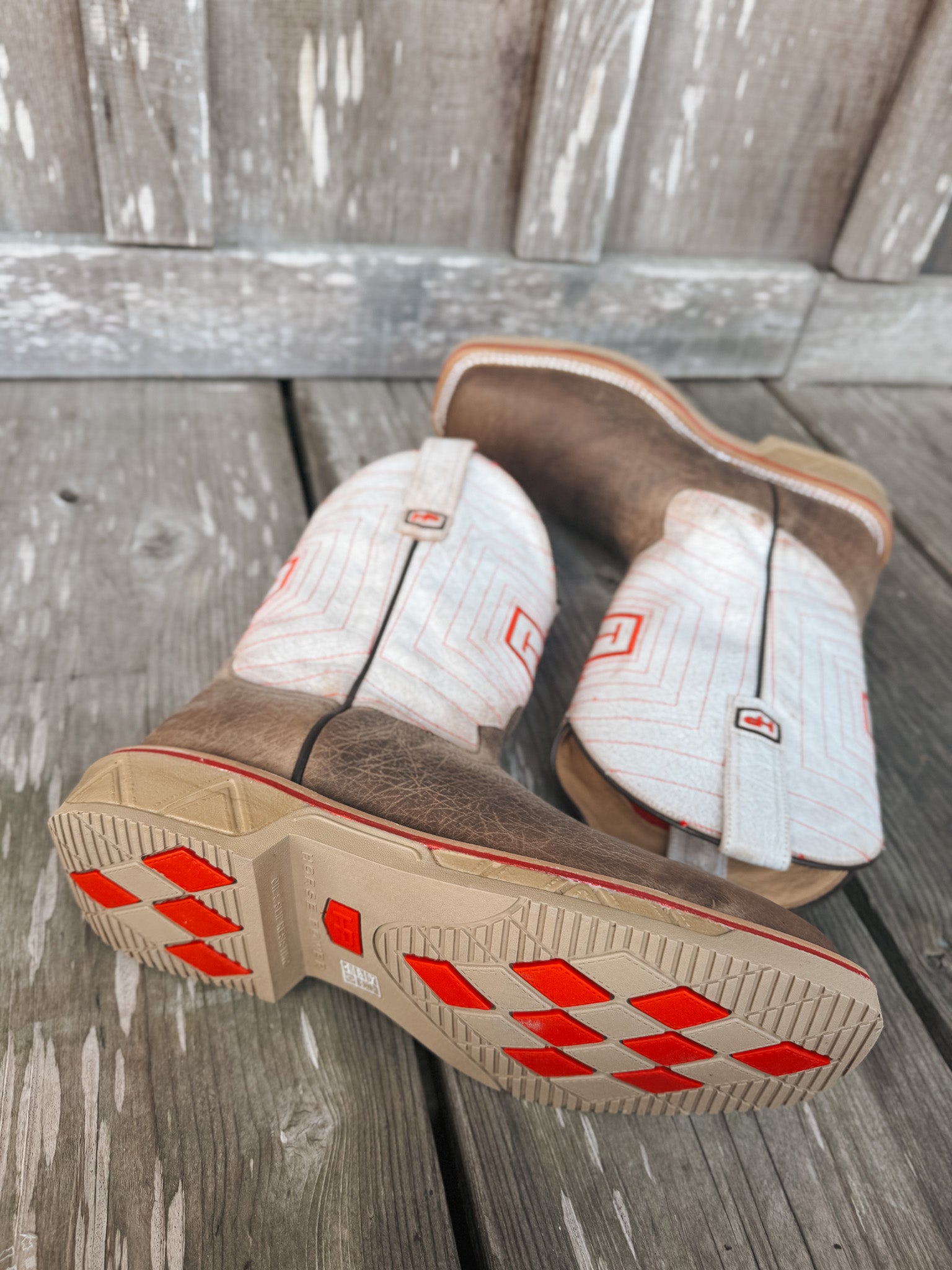 HPW2514 | Earth Distressed Bison Square Steel Toe Work Boots