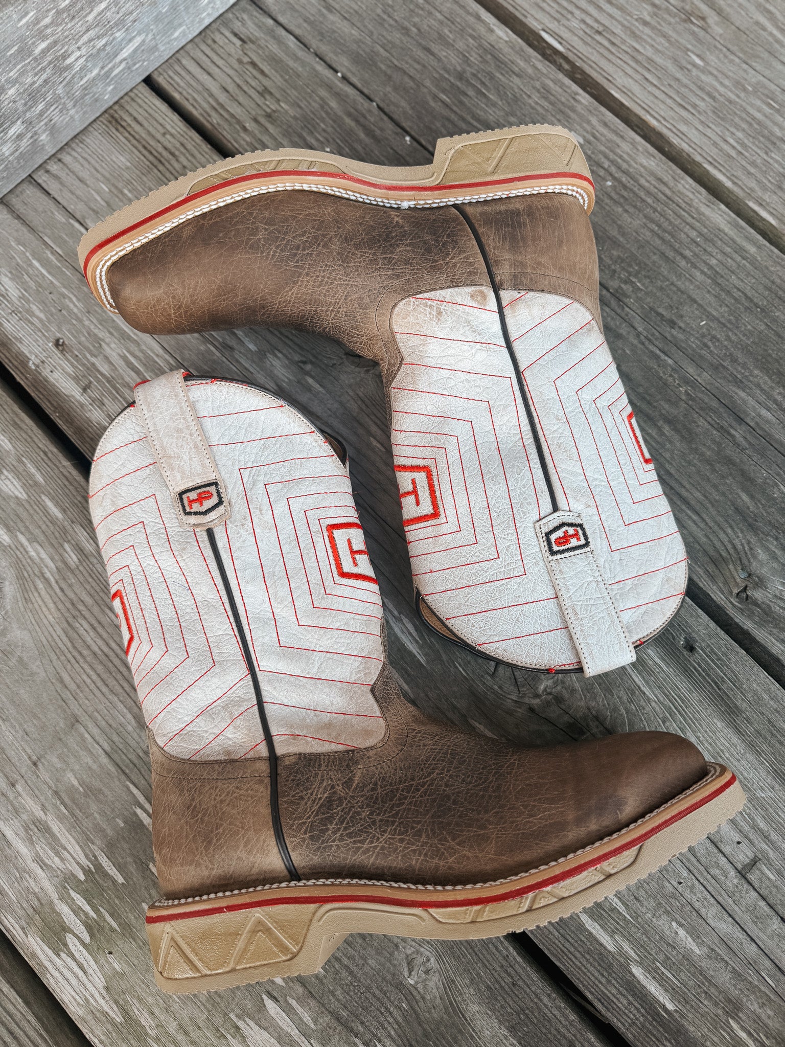 HPW2514 | Earth Distressed Bison Square Steel Toe Work Boots