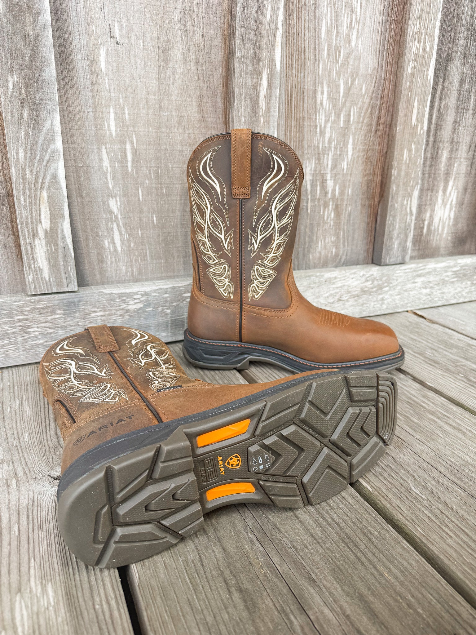 10046931 | WorkHog XT Phoenix Square Carbon Toe Work Boots
