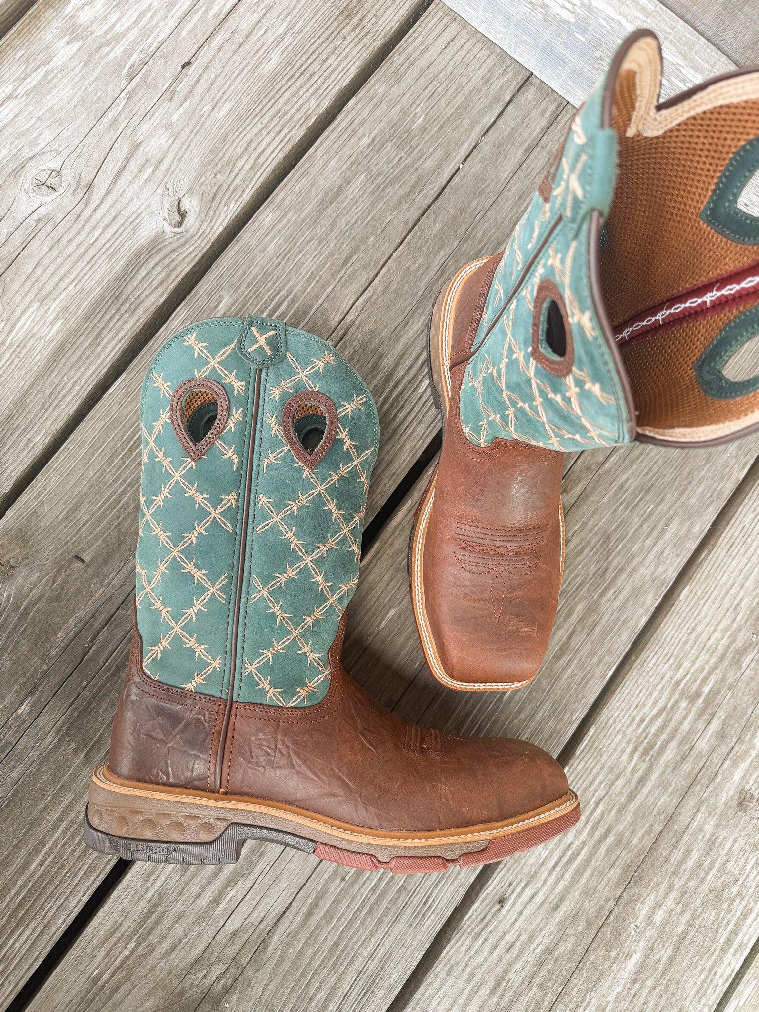 MXBN002 | Barbwire Embroidery Square Nano Composite Toe Work Boots