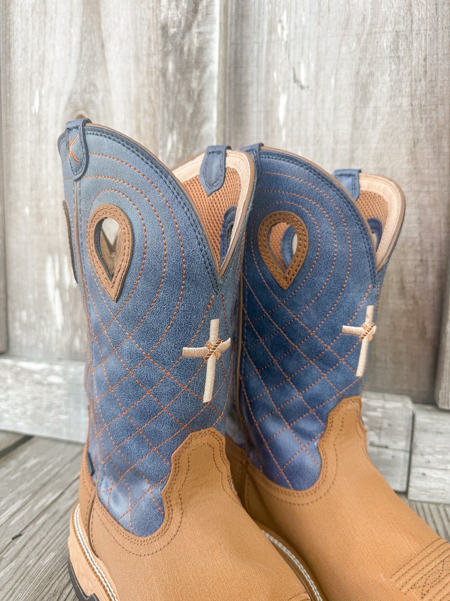 MXBAW06 | Waterproof Square Alloy Toe Work Boots