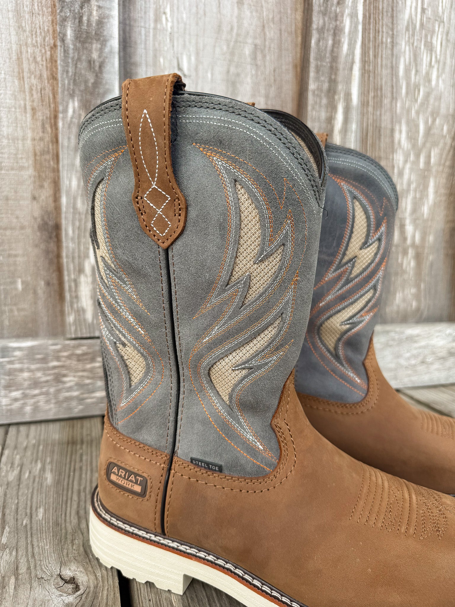 10061284 | Activator VentTEK Square Steel Toe Work Boots