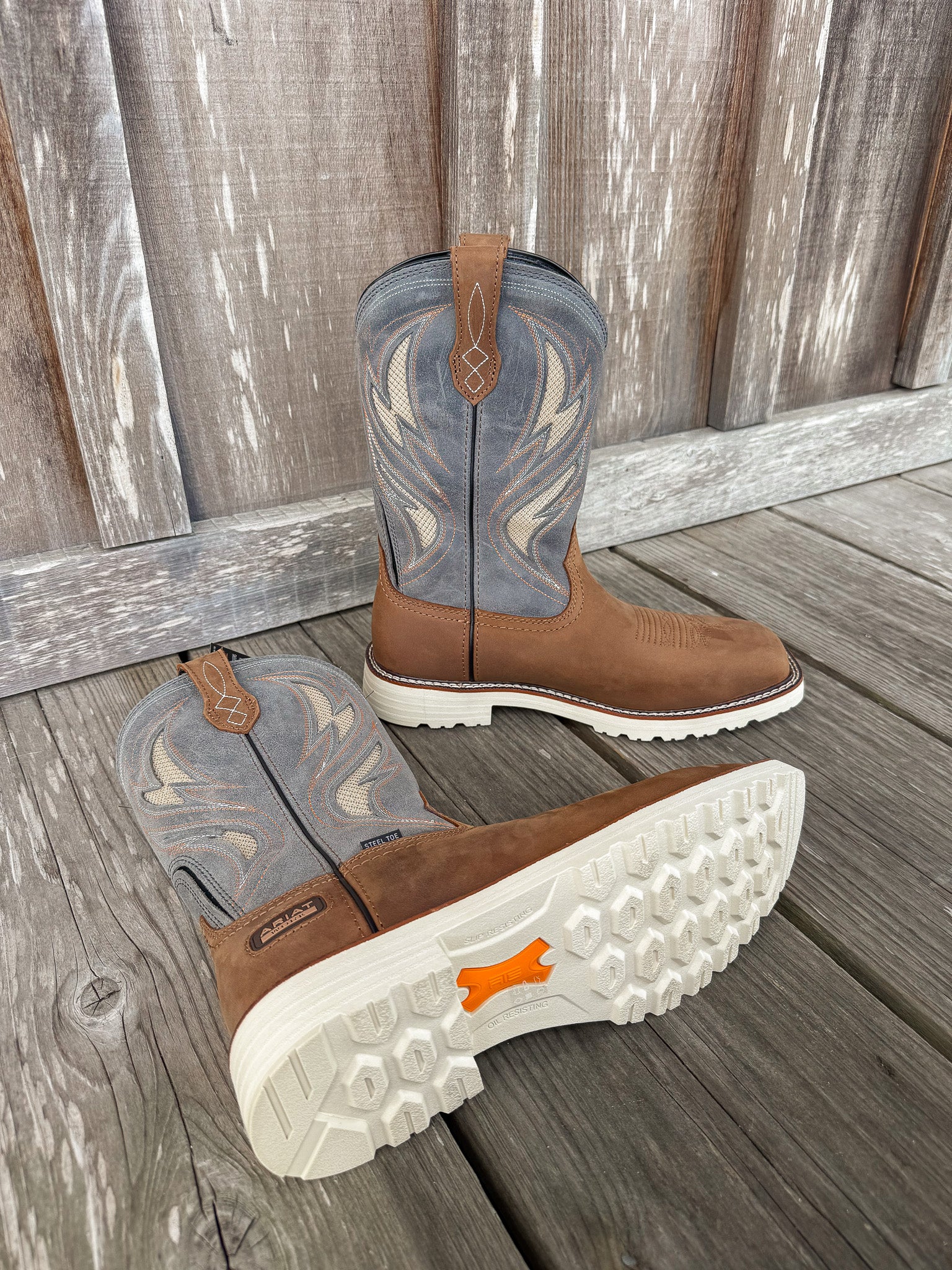10061284 | Activator VentTEK Square Steel Toe Work Boots