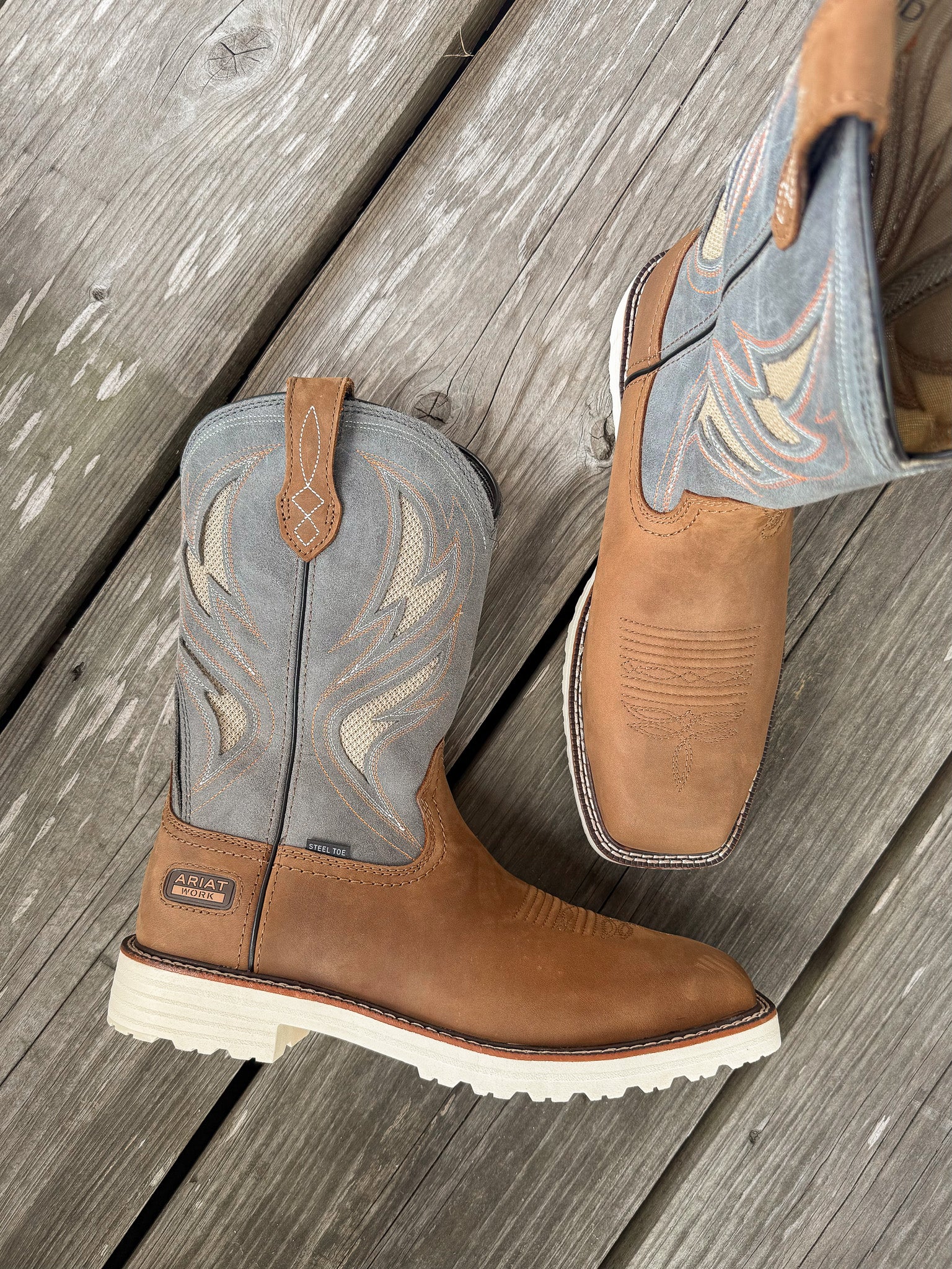 10061284 | Activator VentTEK Square Steel Toe Work Boots