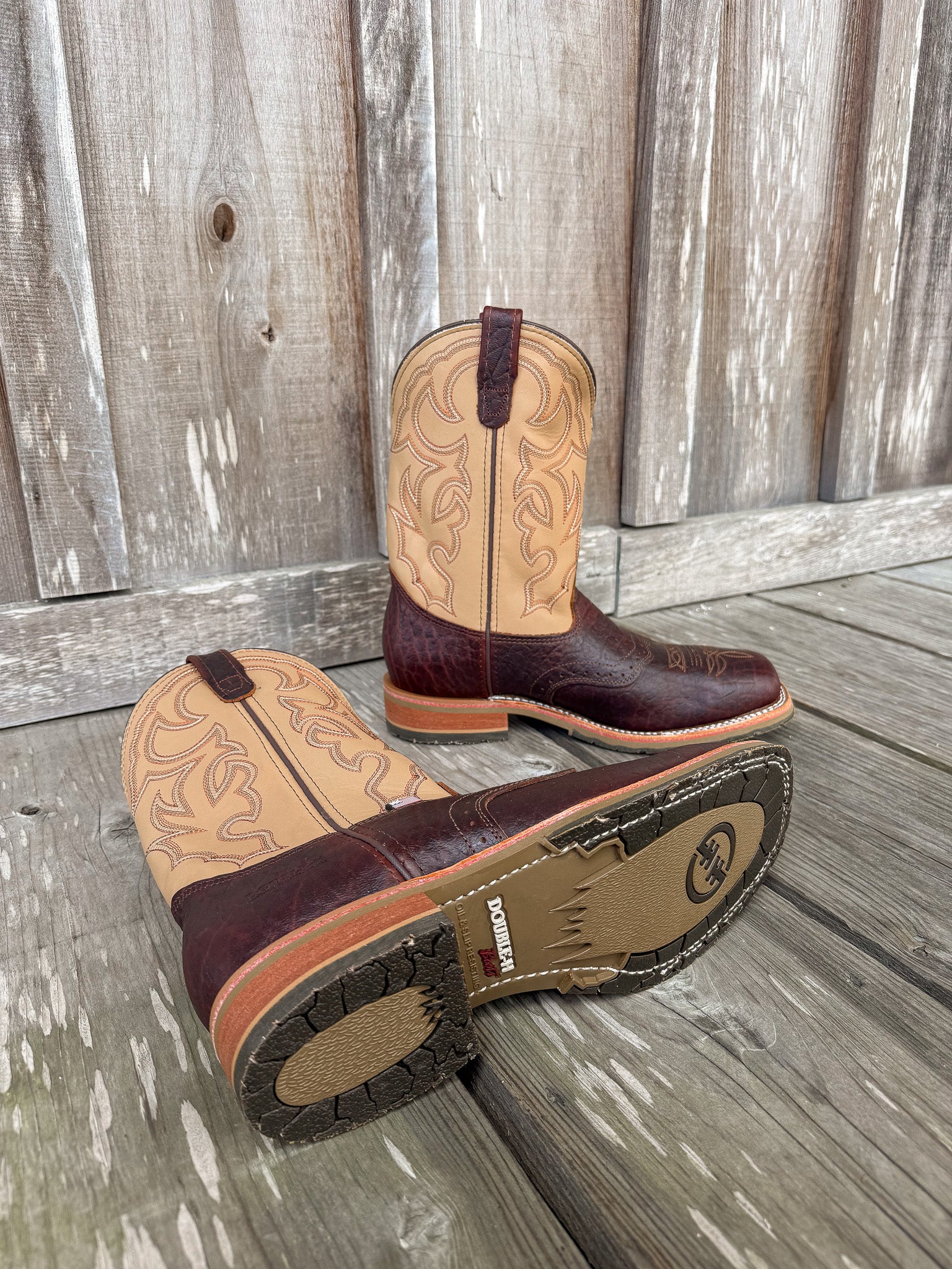 DH5305 | Graham Bison Leather Square Steel Toe Work Boots
