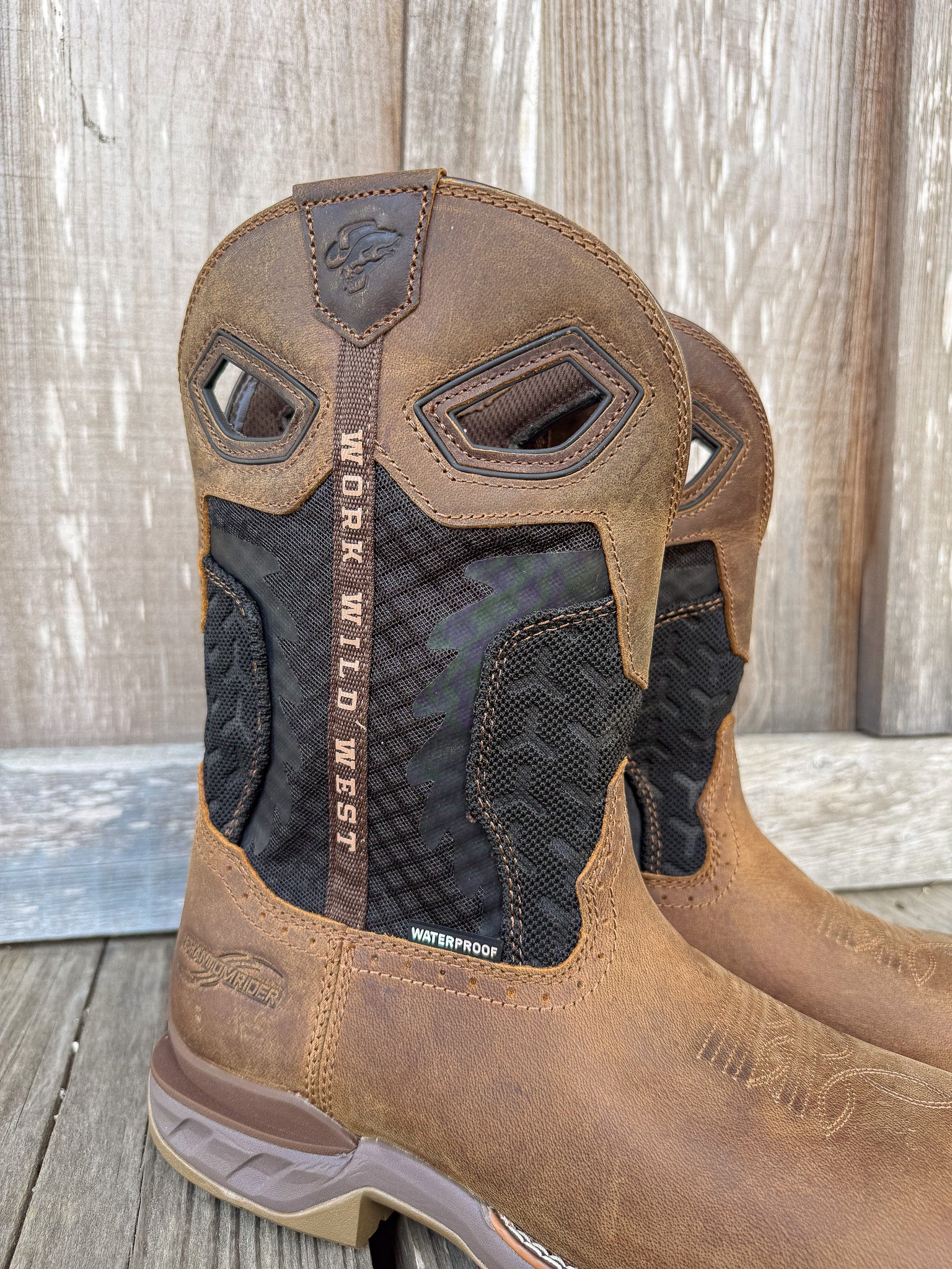 DH5376 | Phantom Rider Zenon Waterproof Square Toe Work Boots