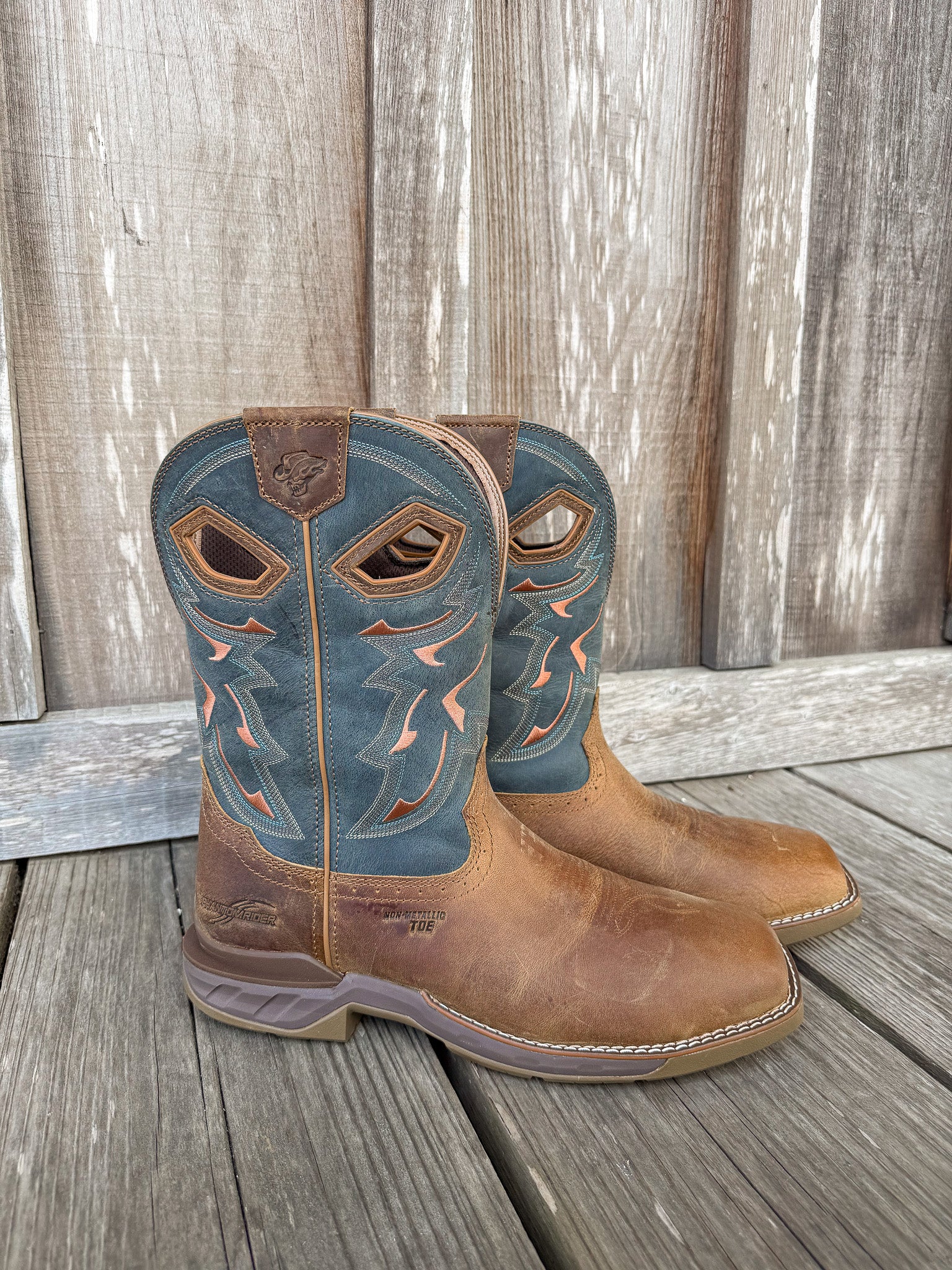 DH5357 | Troy Square Composite Toe Work Boots