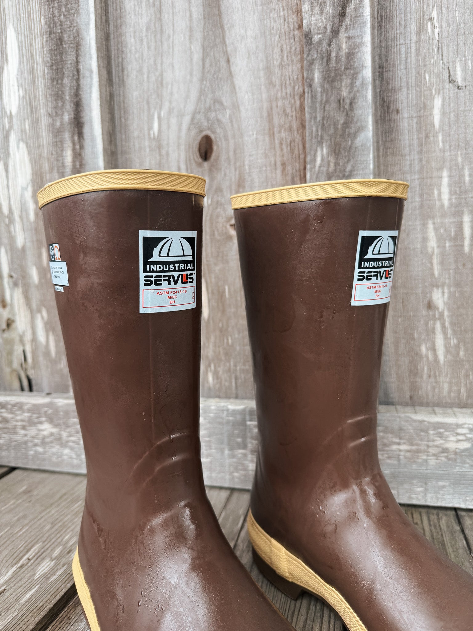 22114 | 12" Waterproof Rubber Steel Toe Boots