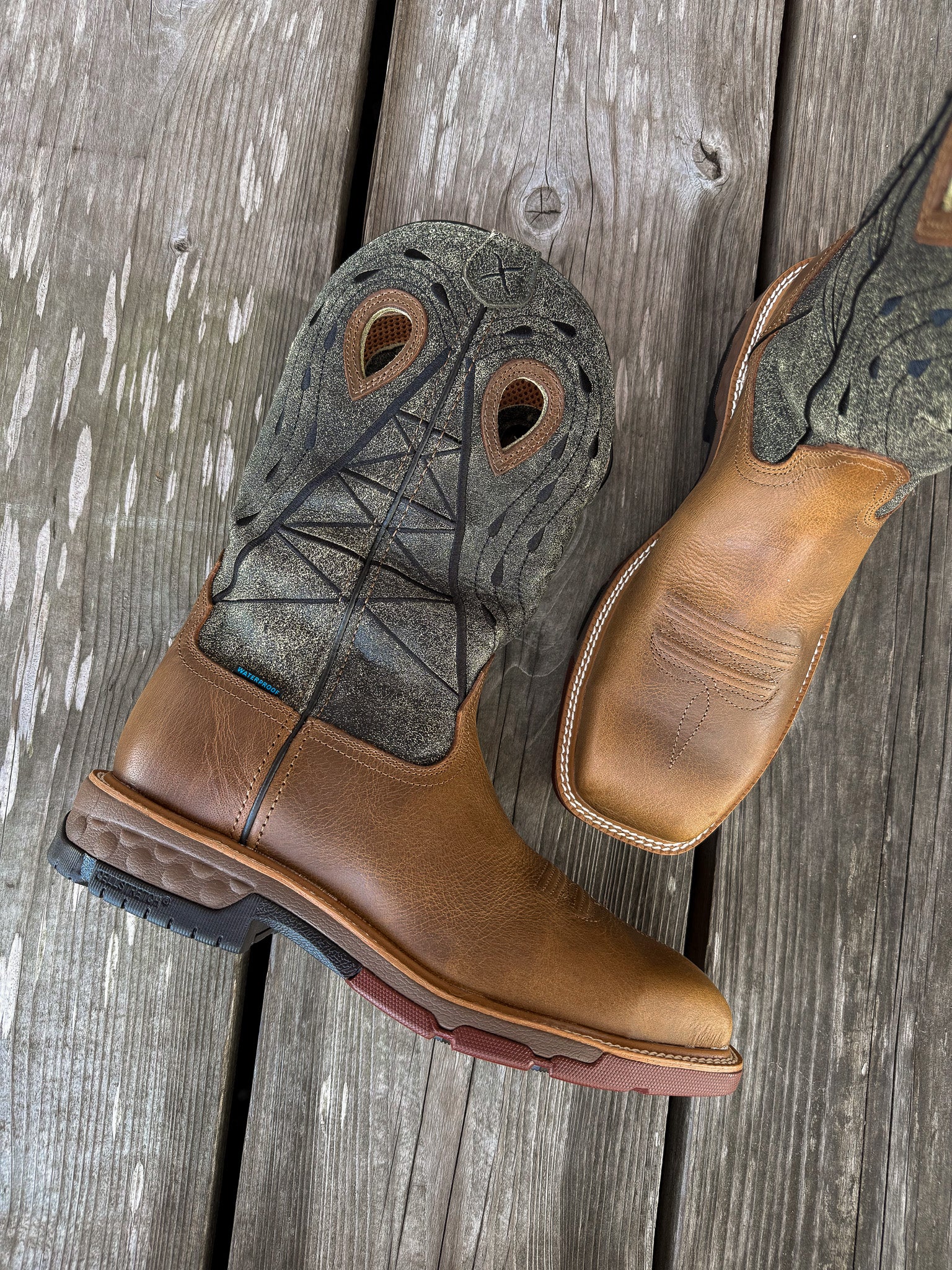 MXBNW11 | Lion & Dark Olive Waterproof Square Nano Toe Work Boots