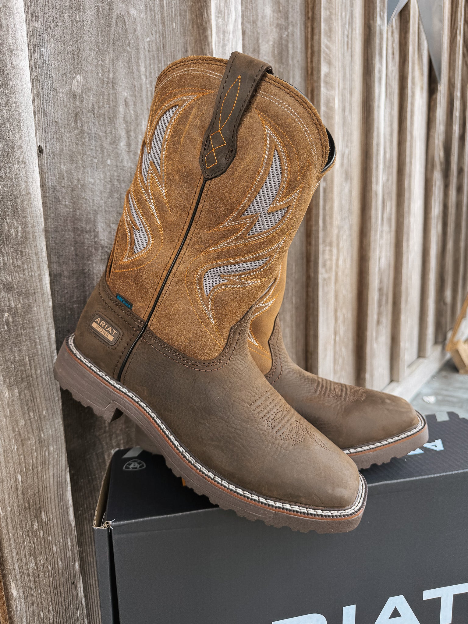 10061120 | Activator VentTEK Waterproof Square Toe Work Boots