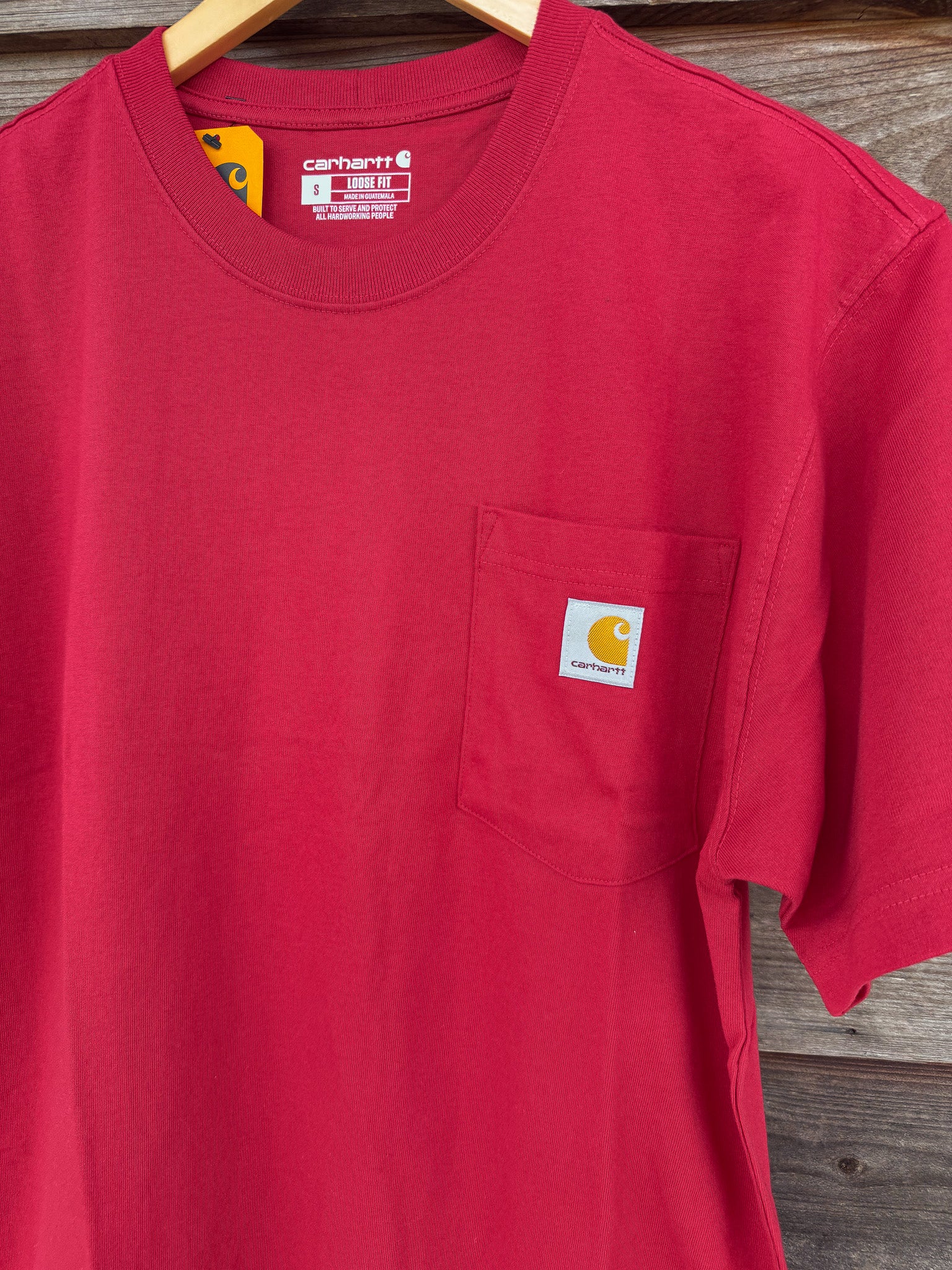 K87-R59 | Loose Fit Heavyweight Short-Sleeve Pocket T-Shirt in Industry Red