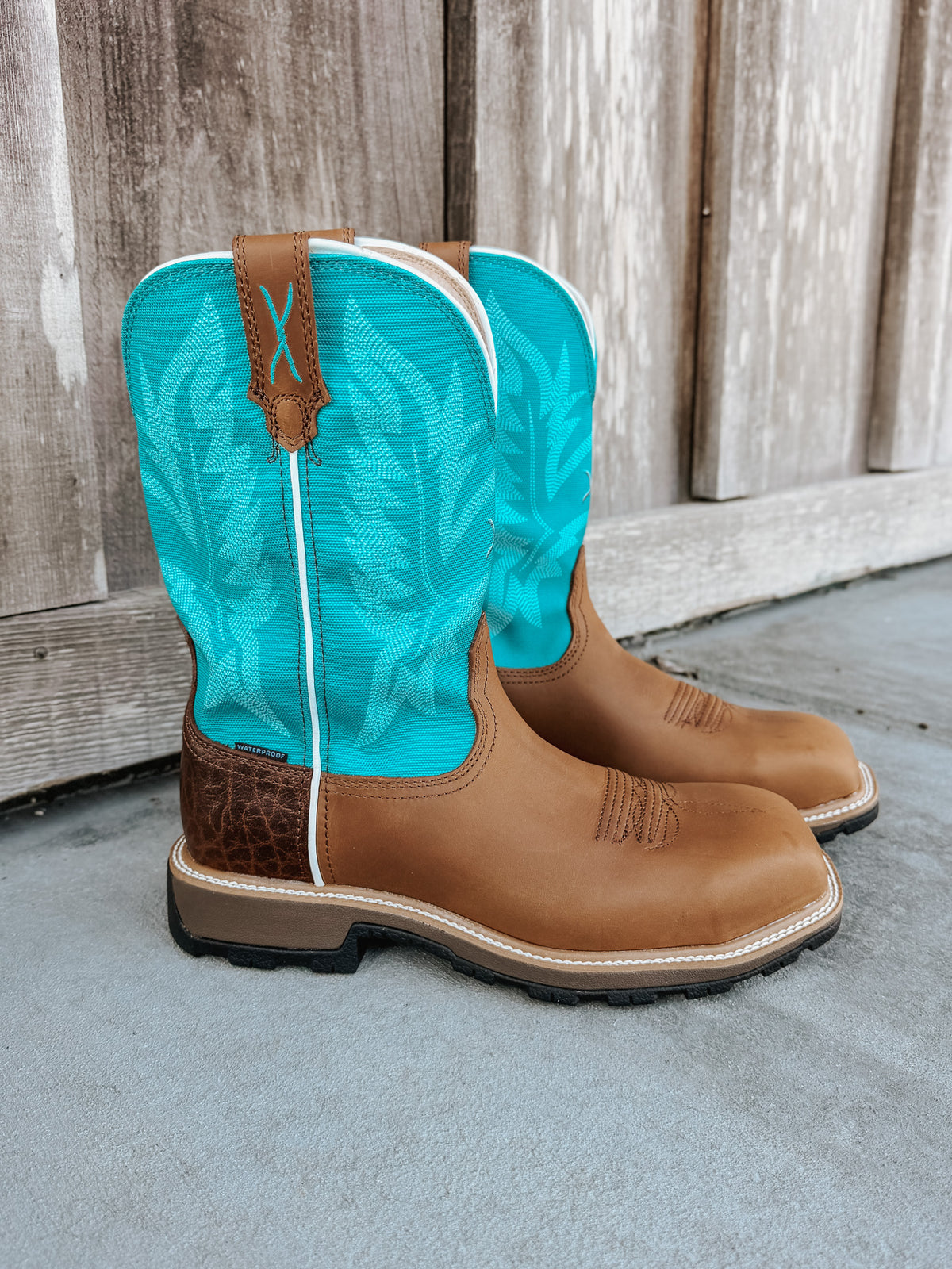 MUNW007 | 11" UltraLite X™ Waterproof Nano Composite Toe Work Boots