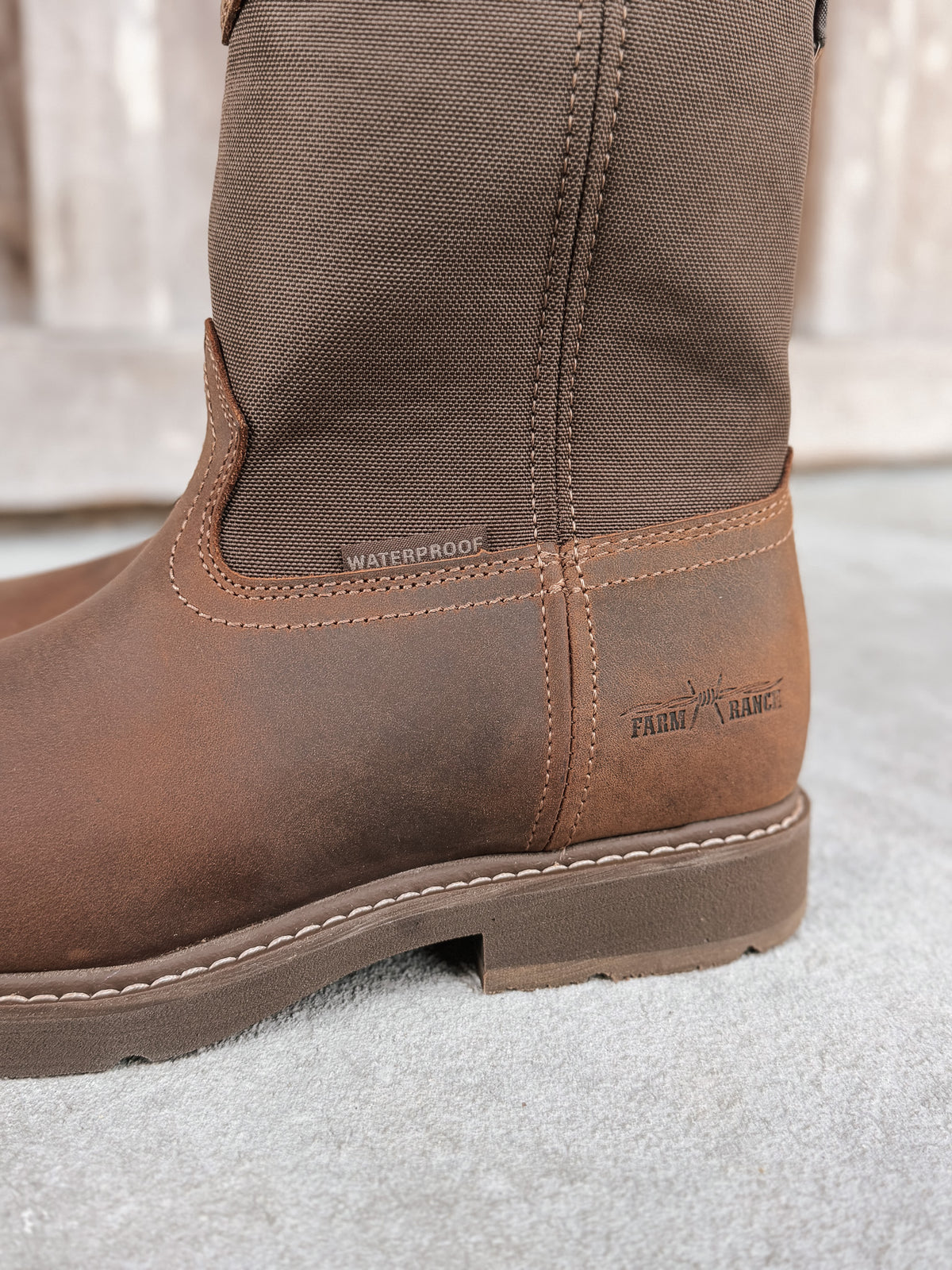 GB00762 | 11" Core 37 Farm & Ranch Round Toe Waterproof Boots