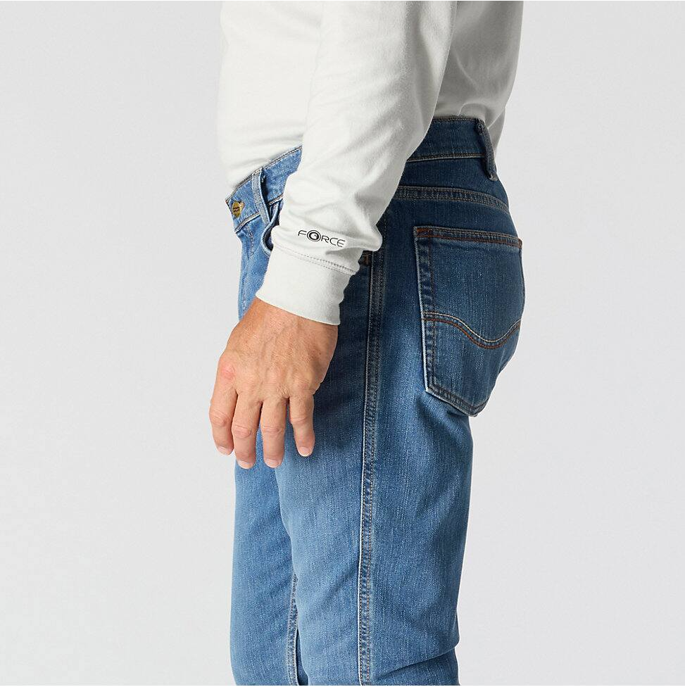 107068-HR6 | FR Relaxed Bootcut Rugged Flex Jean
